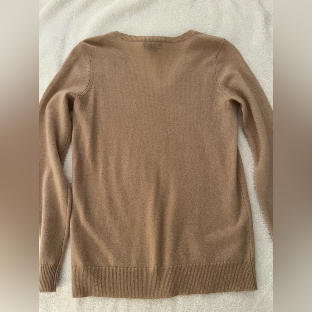Bloomingdale's Tan V-Neck Sweater - Picture 2 of 5